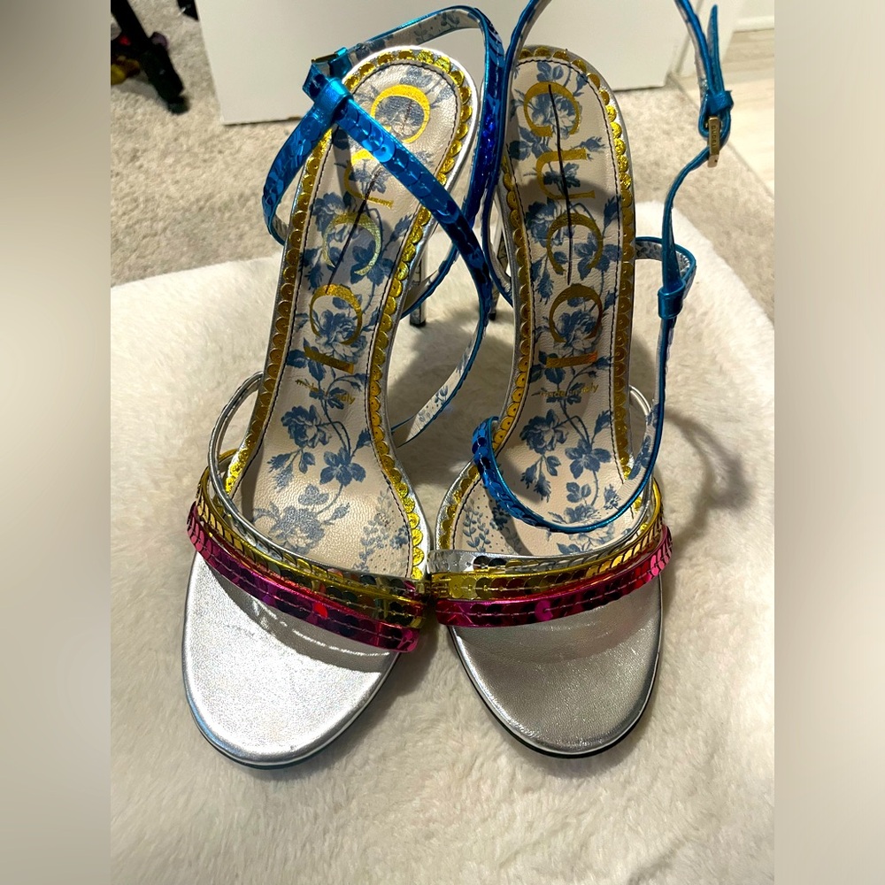 Gucci sandals